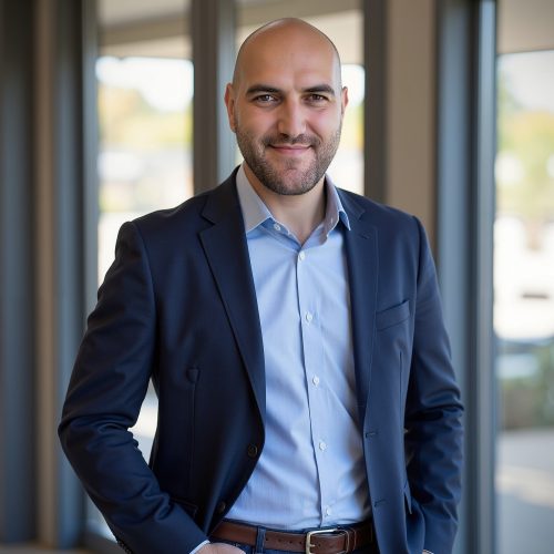 Bogdan Niciu, Principal and Financial Advisor